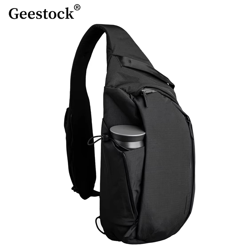 Tablet Shoulder Bag - Geestock アウトドア トラベル メンズ チェストバッグ 多機能